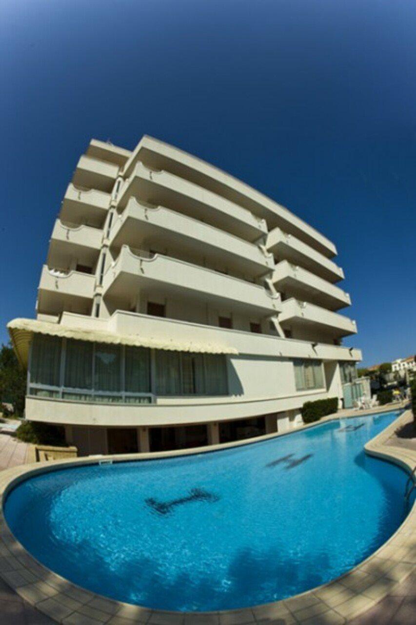 Hotel Alexander 3*